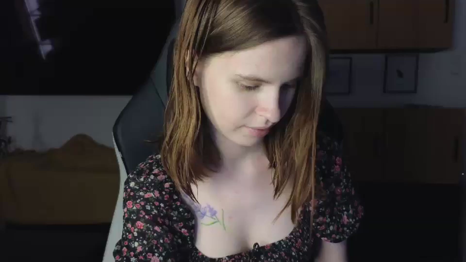 Gallery image thumbnail from Yuri_elfie's myfreecams stream on, 07/22/2024, 04:00 image 2 of 20