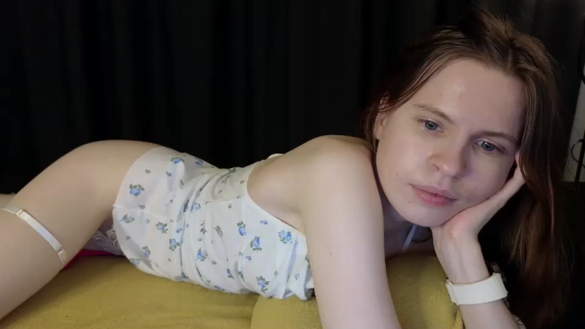 Gallery image thumbnail from Yuri_elfie's myfreecams stream on, 07/24/2024, 02:32 image 19 of 20