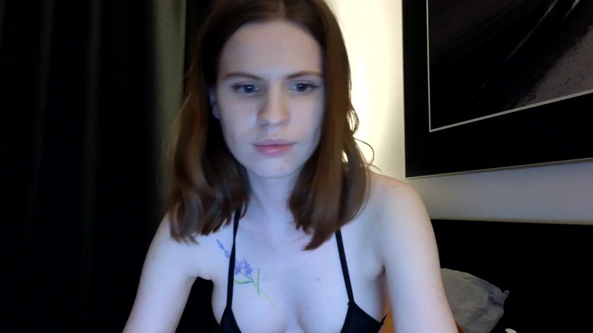 Gallery image thumbnail from Yuri_elfie's myfreecams stream on, 08/02/2024, 04:50 image 15 of 20