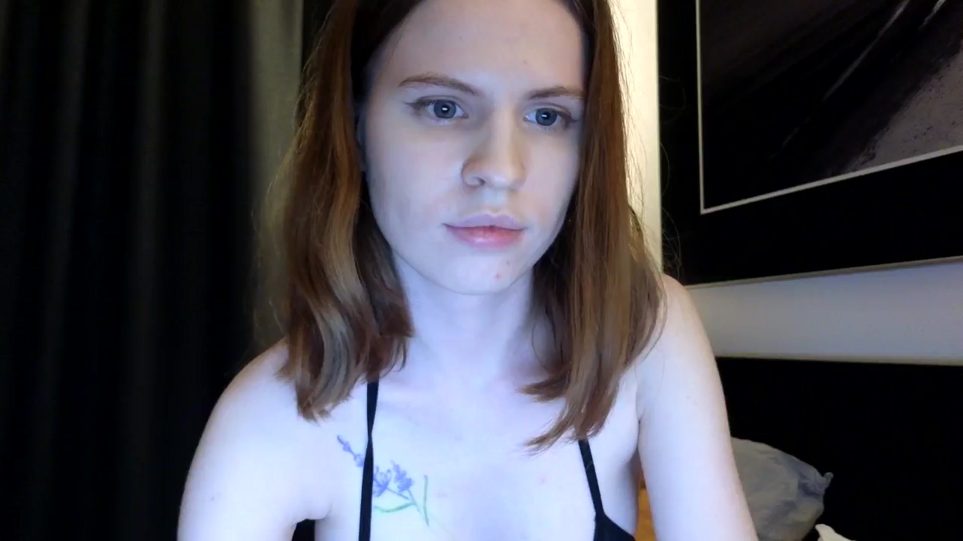 Gallery image thumbnail from Yuri_elfie's myfreecams stream on, 08/02/2024, 04:50 image 17 of 20