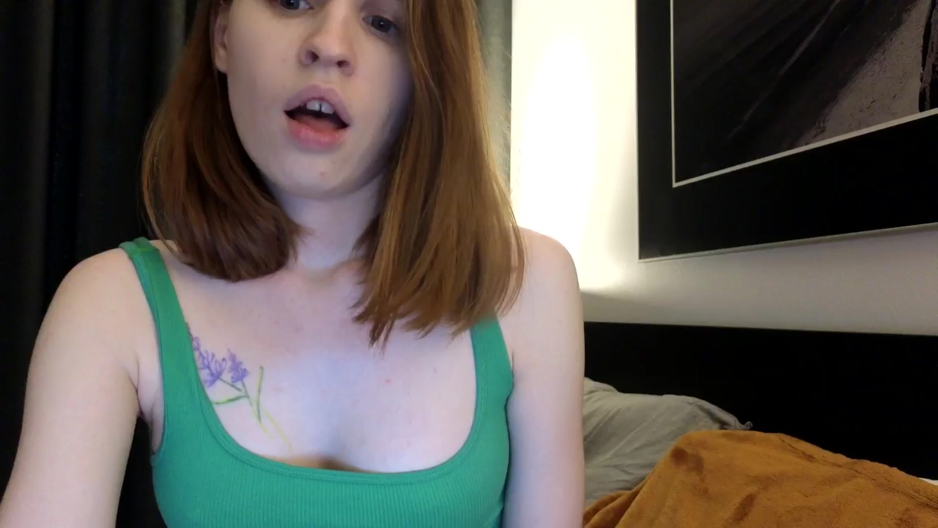 Gallery image thumbnail from Yuri_elfie's myfreecams stream on, 08/03/2024, 06:22 image 4 of 20