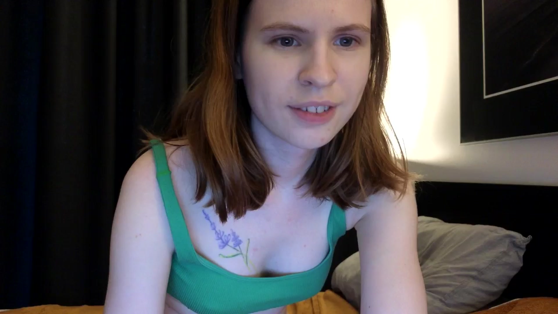 Gallery image thumbnail from Yuri_elfie's myfreecams stream on, 08/03/2024, 06:22 image 16 of 20