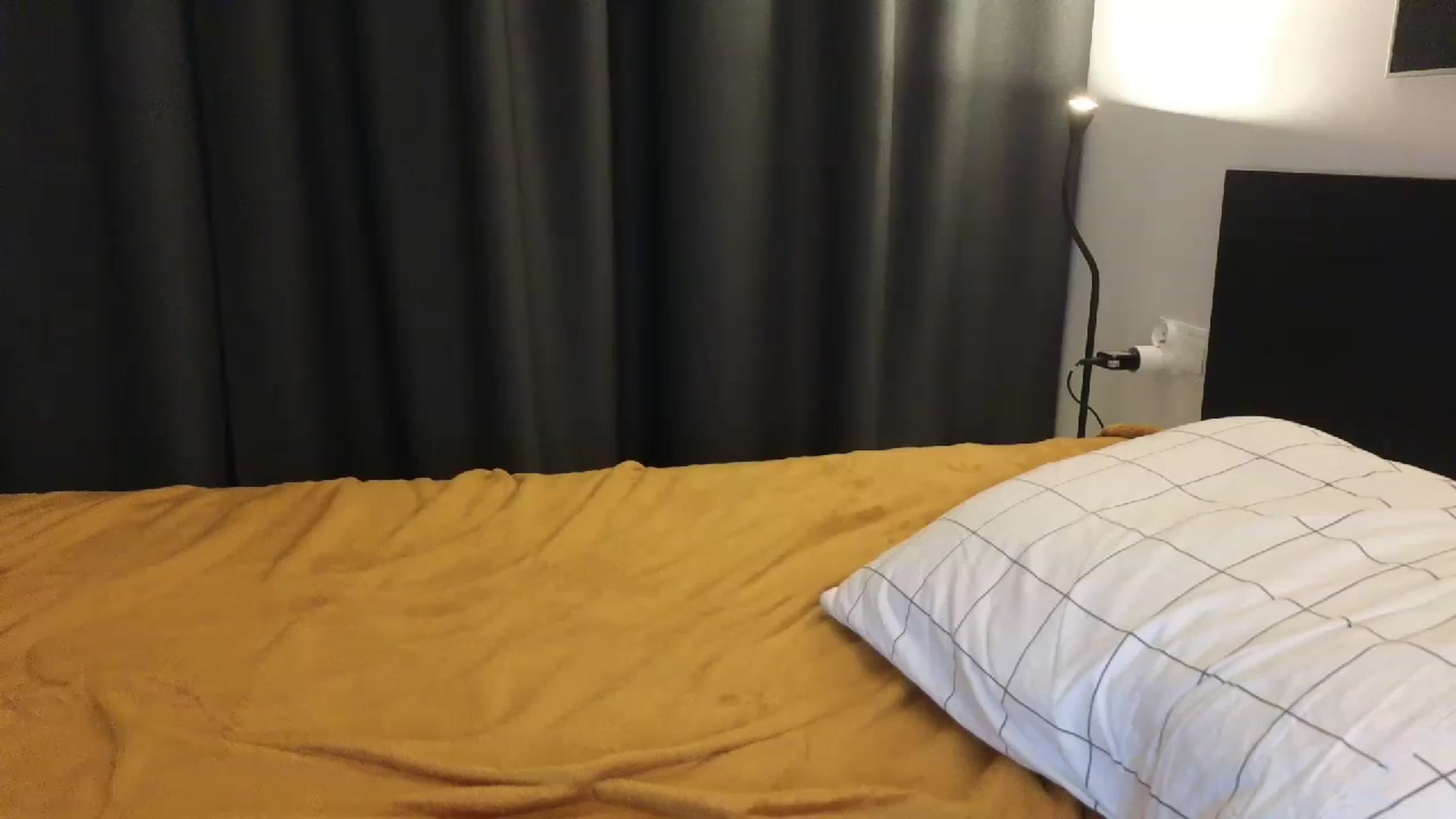 Gallery image thumbnail from Yuri_elfie's myfreecams stream on, 08/06/2024, 02:50 image 18 of 20