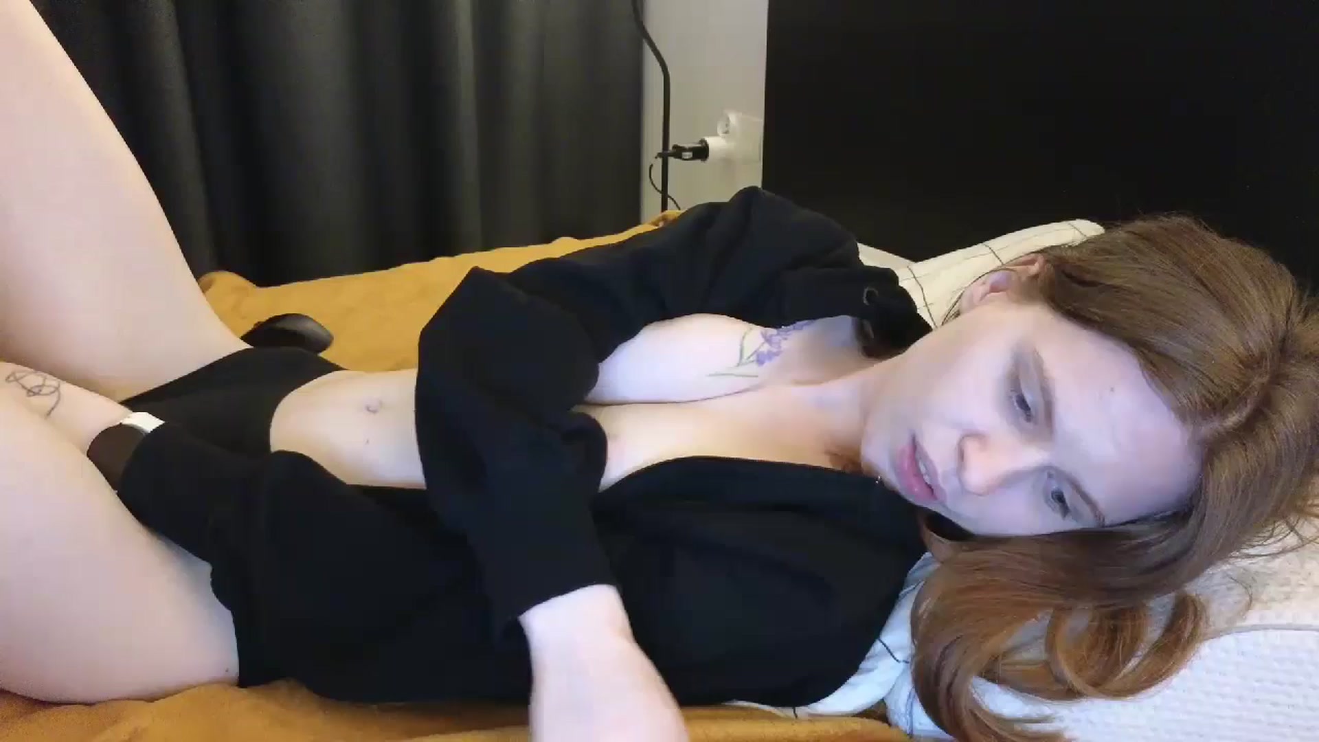 Gallery image thumbnail from Yuri_elfie's myfreecams stream on, 08/06/2024, 05:30 image 6 of 20