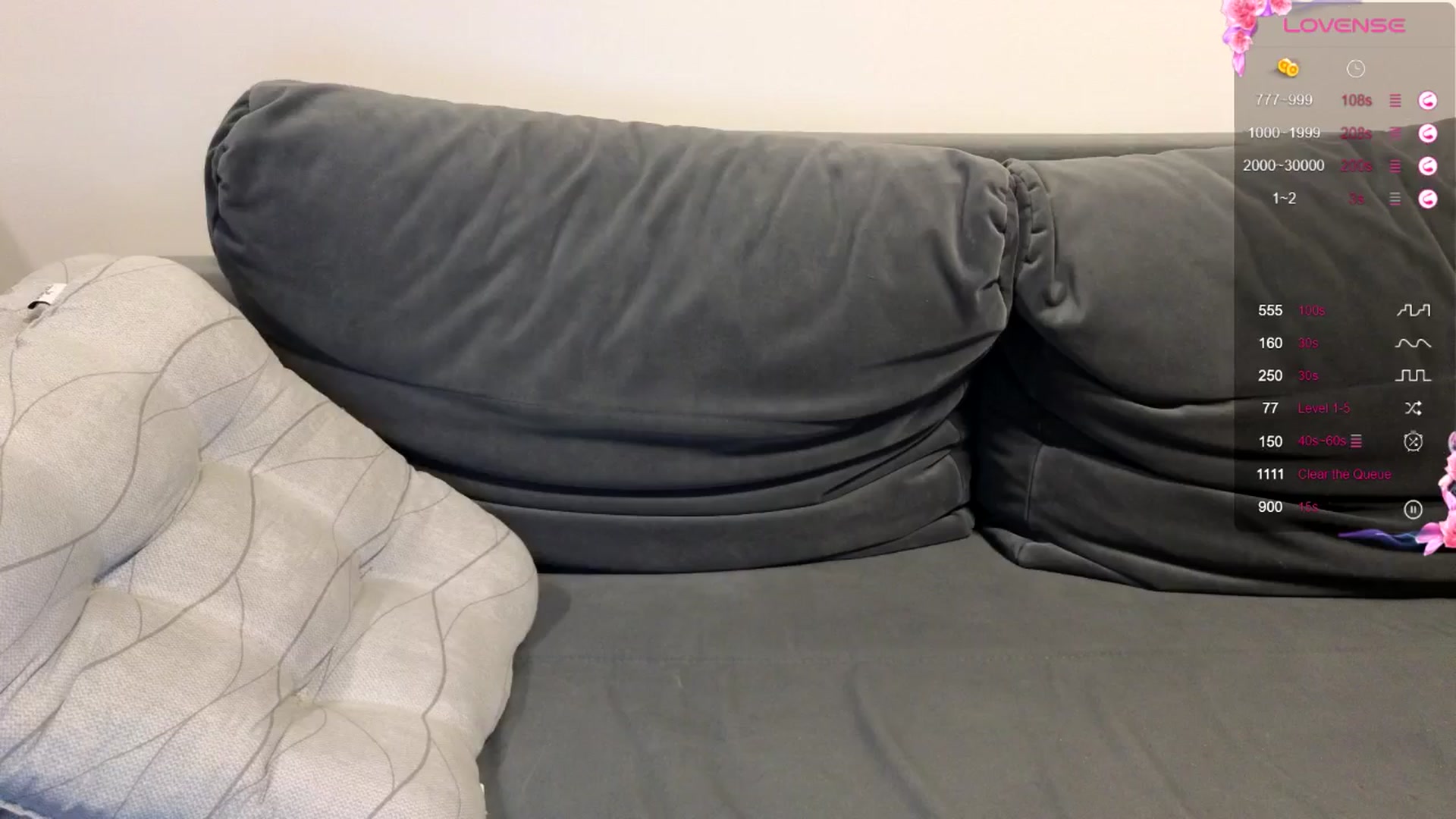 Gallery image thumbnail from Yuri_elfie's myfreecams stream on, 08/08/2024, 22:39 image 7 of 20