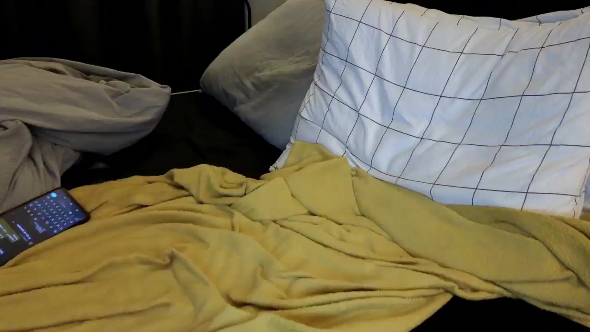 Gallery image thumbnail from Yuri_elfie's myfreecams stream on, 08/09/2024, 02:27 image 6 of 20