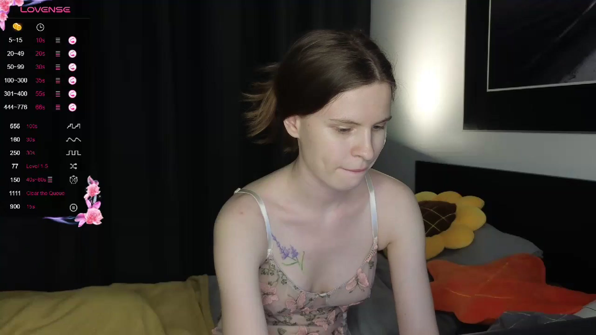 Gallery image thumbnail from Yuri_elfie's myfreecams stream on, 08/20/2024, 22:04 image 5 of 20