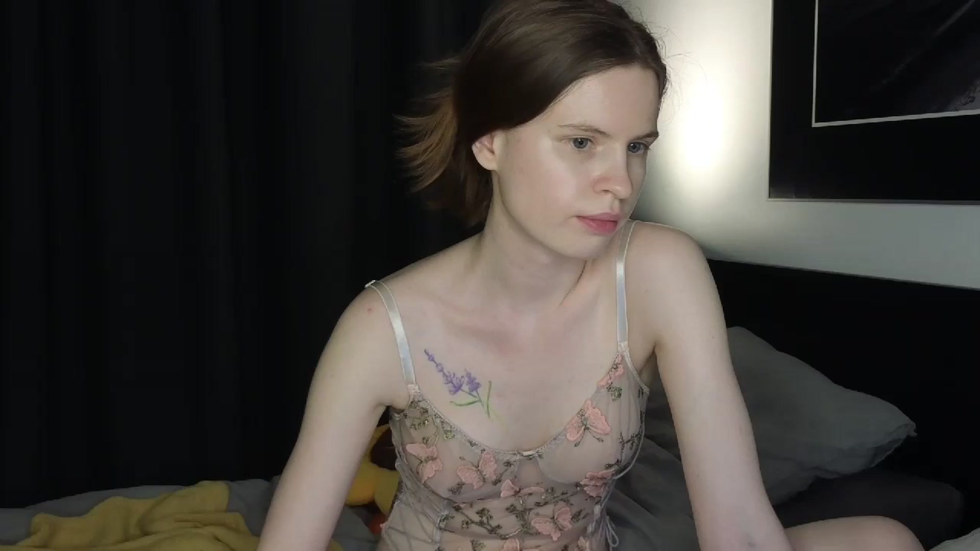 Gallery image thumbnail from Yuri_elfie's myfreecams stream on, 08/20/2024, 22:55 image 6 of 20