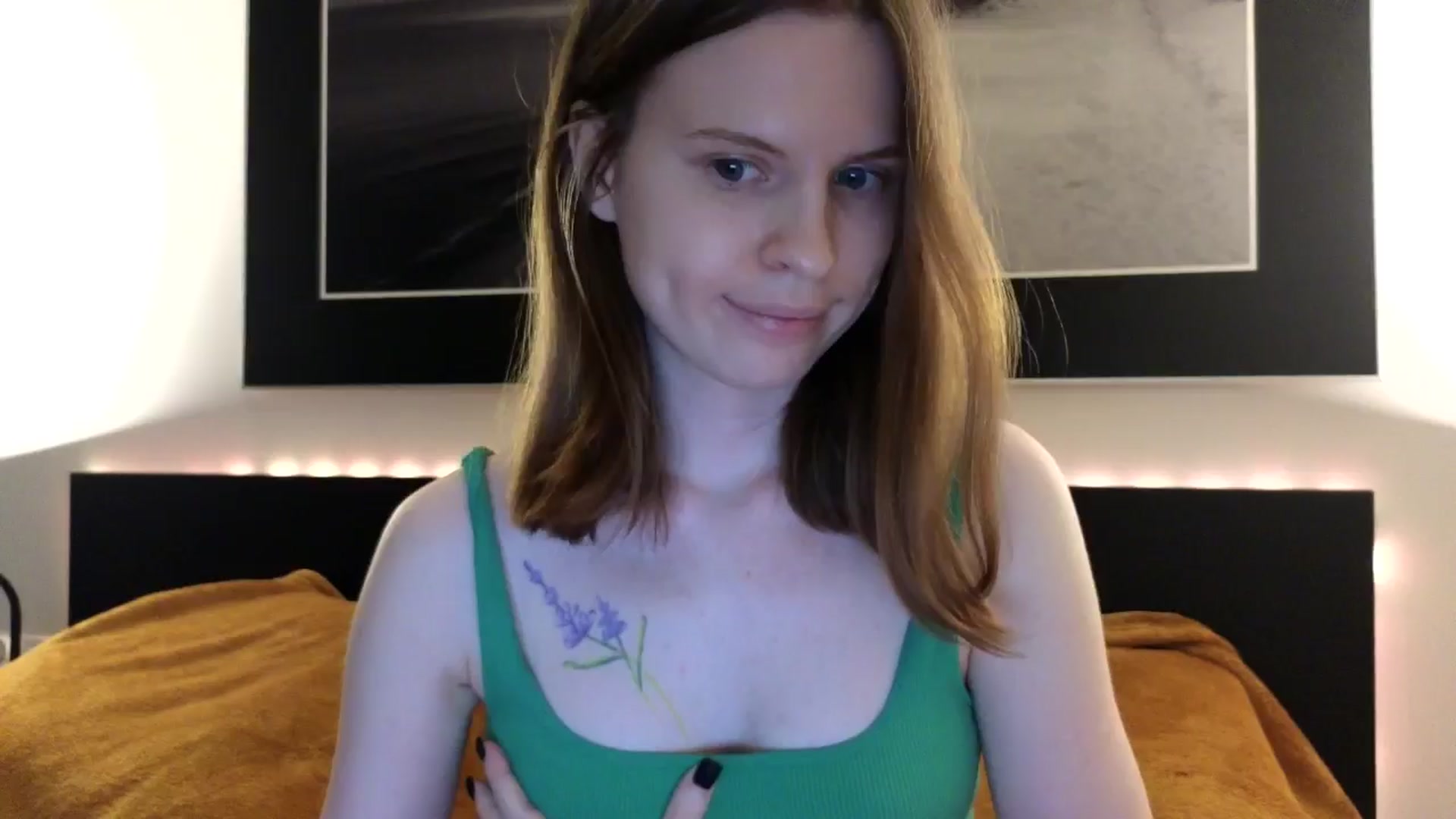 Gallery image thumbnail from Yuri_elfie's myfreecams stream on, 09/12/2024, 05:14 image 8 of 20