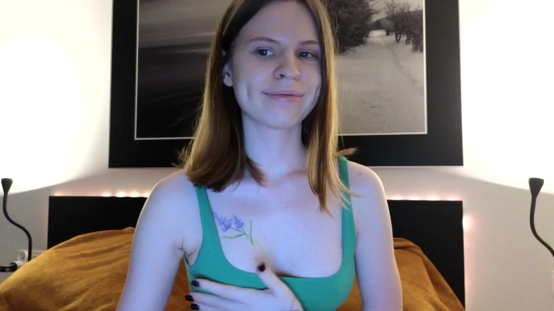 Gallery image thumbnail from Yuri_elfie's myfreecams stream on, 09/12/2024, 05:14 image 3 of 20