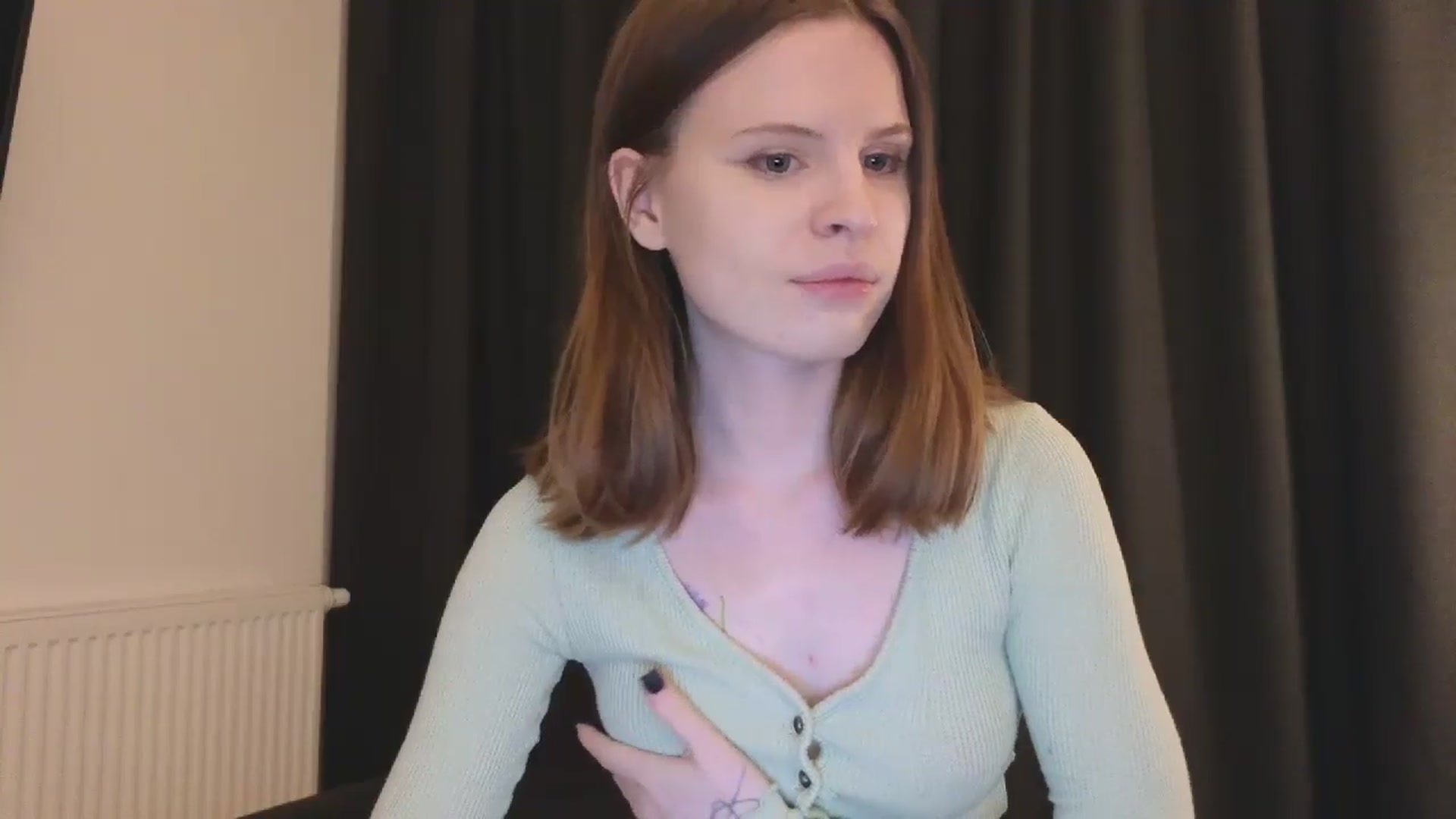 Gallery image thumbnail from Yuri_elfie's myfreecams stream on, 09/22/2024, 02:18 image 9 of 20