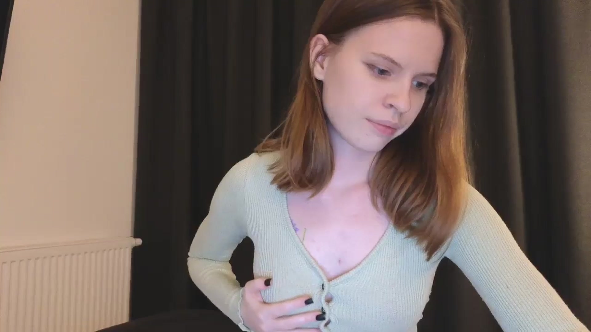 Gallery image thumbnail from Yuri_elfie's myfreecams stream on, 09/22/2024, 02:18 image 8 of 20