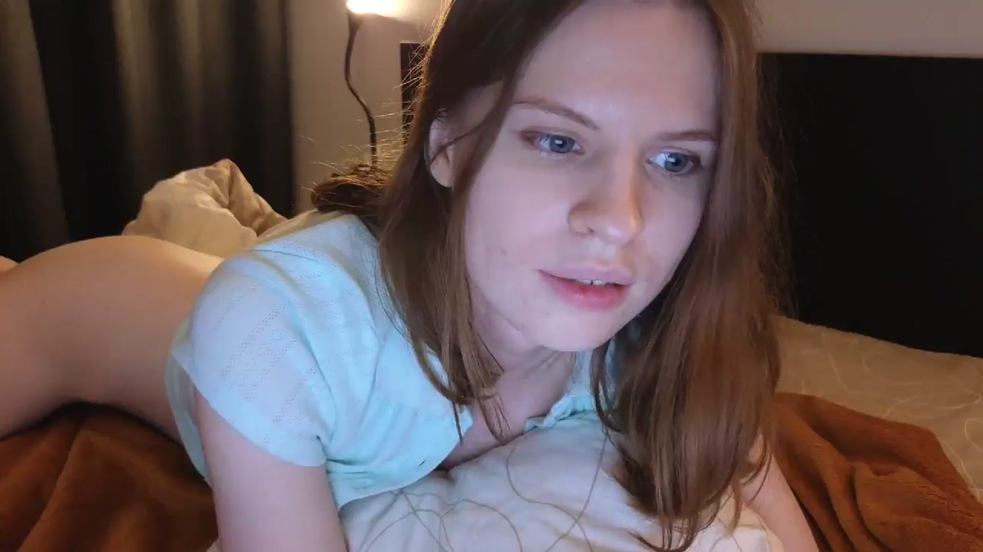 Gallery image thumbnail from Yuri_elfie's myfreecams stream on, 09/25/2024, 04:51 image 13 of 20
