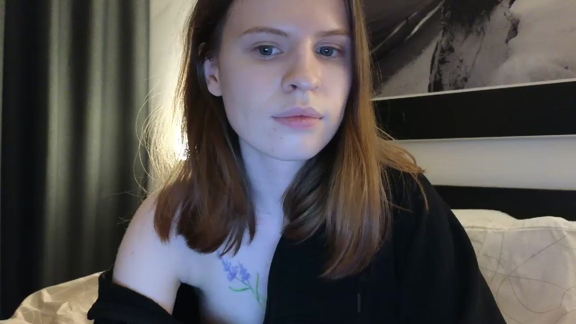 Gallery image thumbnail from Yuri_elfie's myfreecams stream on, 09/26/2024, 04:07 image 2 of 20