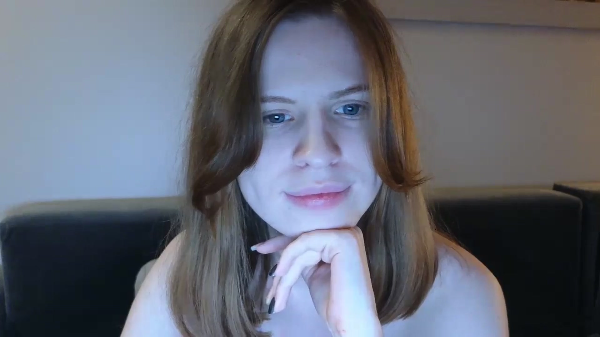 Gallery image thumbnail from Yuri_elfie's myfreecams stream on, 09/30/2024, 04:13 image 15 of 20