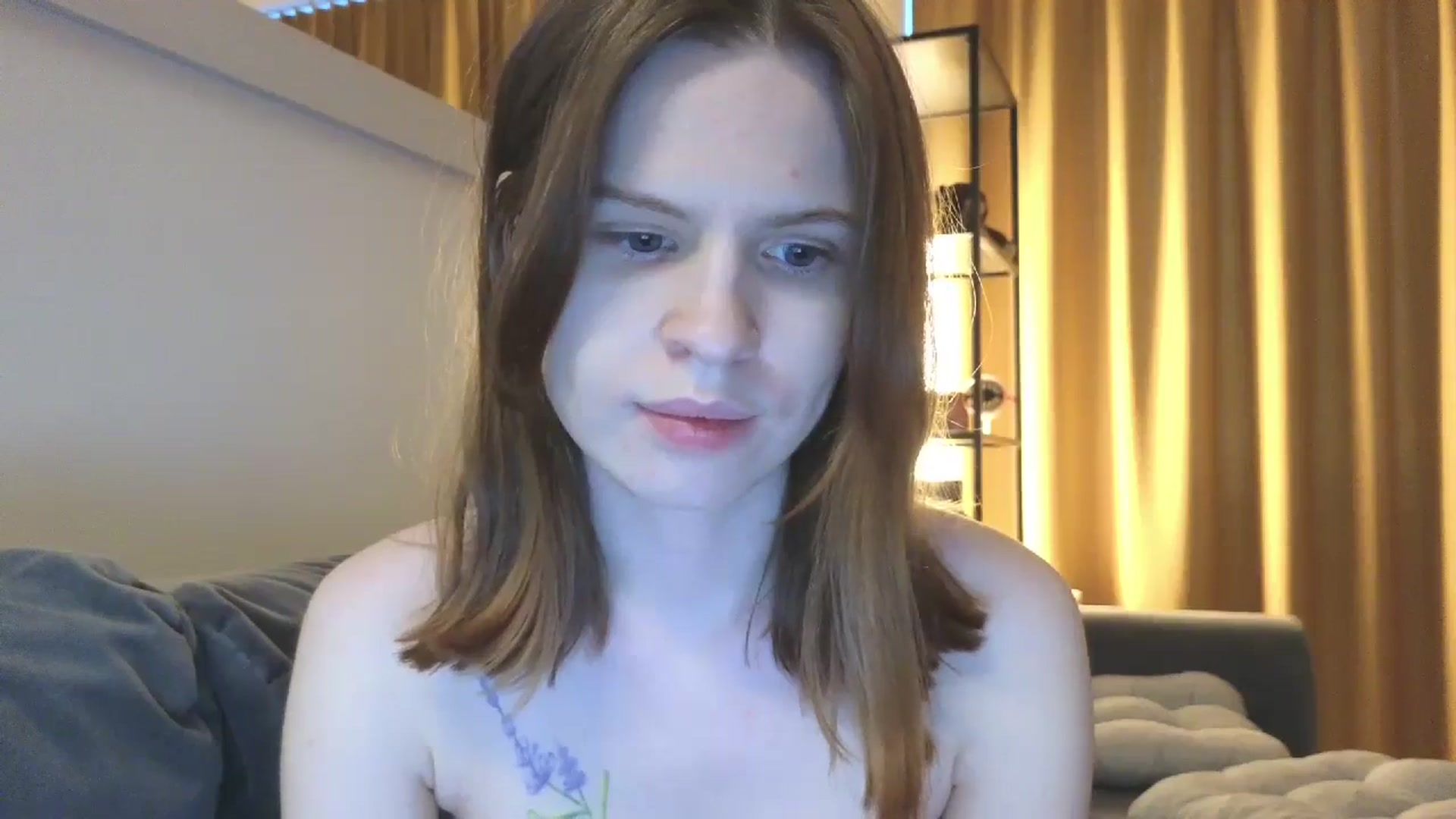 Gallery image thumbnail from Yuri_elfie's myfreecams stream on, 10/02/2024, 06:37 image 19 of 20