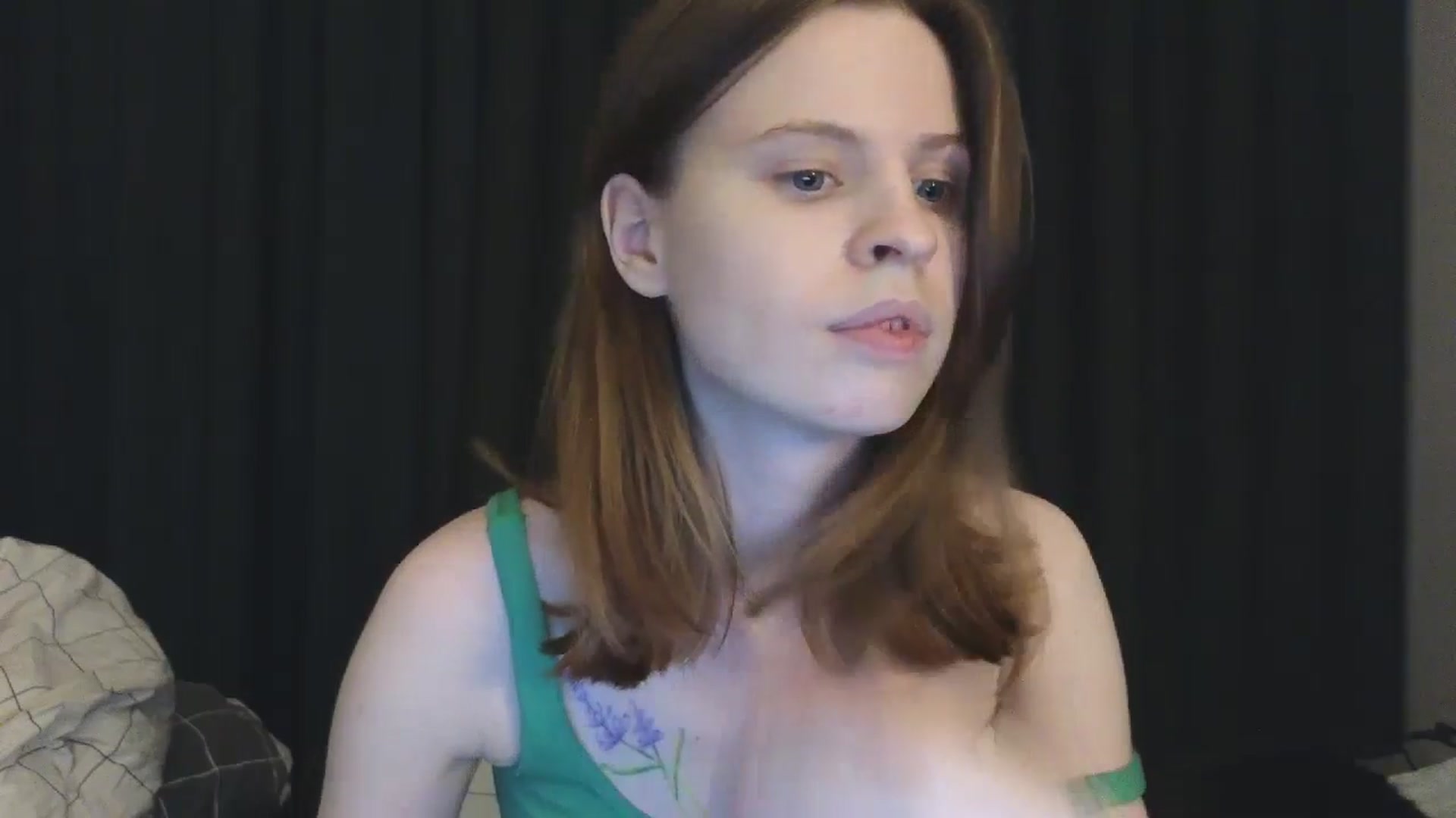 Gallery image thumbnail from Yuri_elfie's myfreecams stream on, 10/17/2024, 09:45 image 2 of 20