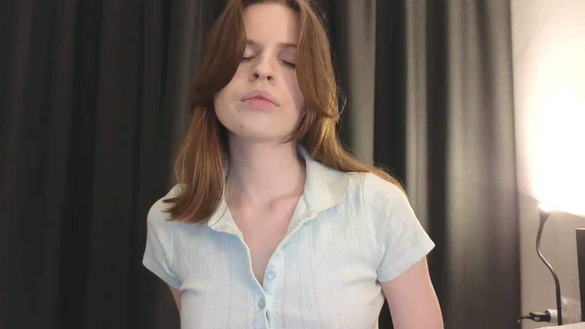 Gallery image thumbnail from Yuri_elfie's myfreecams stream on, 10/20/2024, 01:49 image 5 of 20