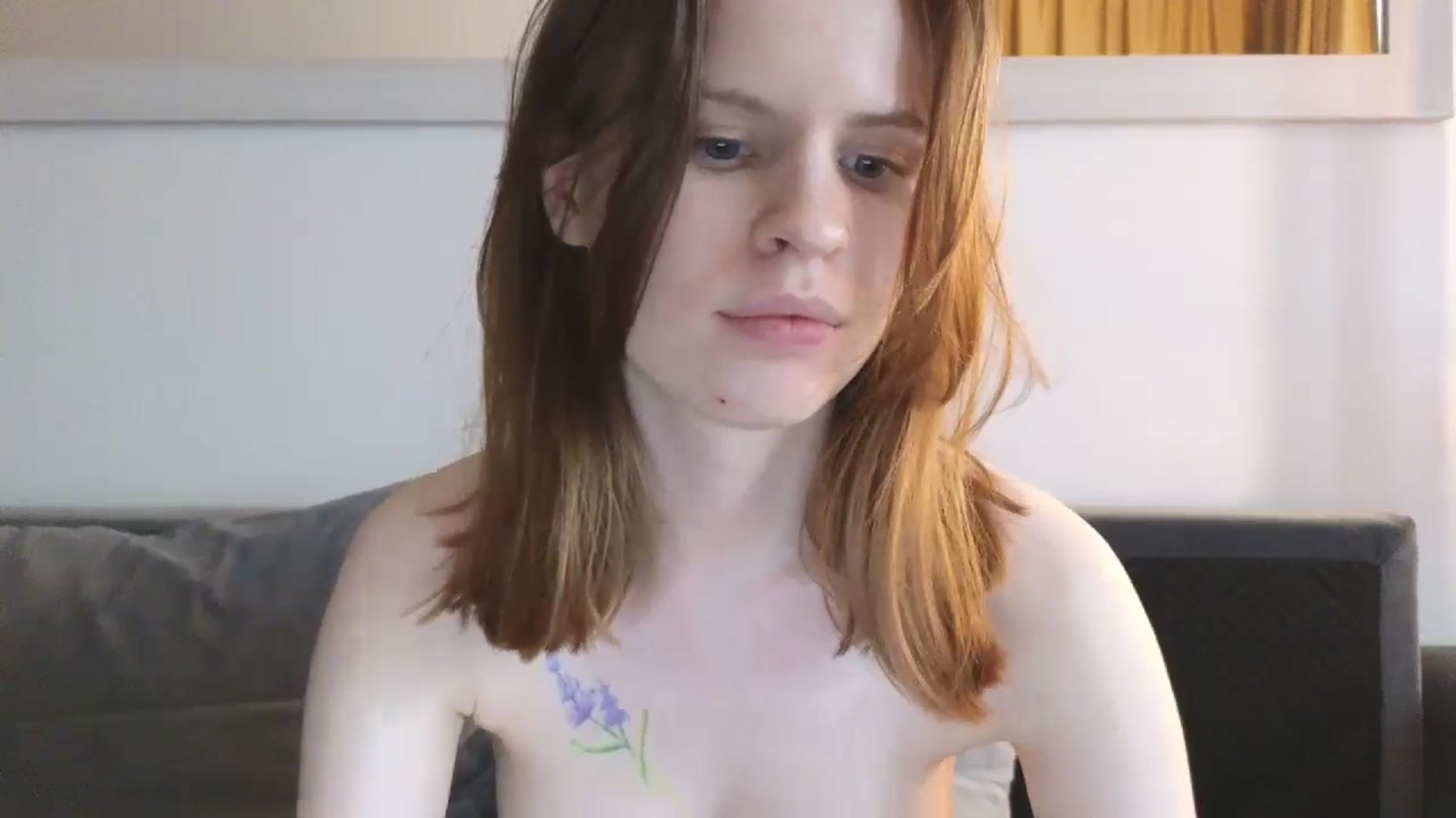 Gallery image thumbnail from Yuri_elfie's myfreecams stream on, 10/21/2024, 07:23 image 13 of 20