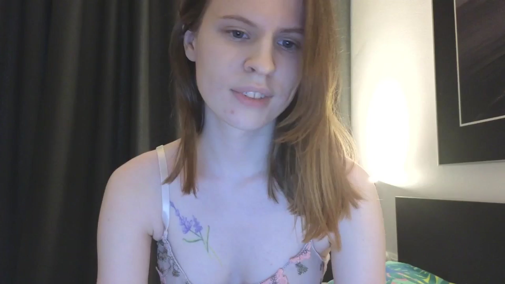 Gallery image thumbnail from Yuri_elfie's myfreecams stream on, 11/04/2024, 08:27 image 16 of 20