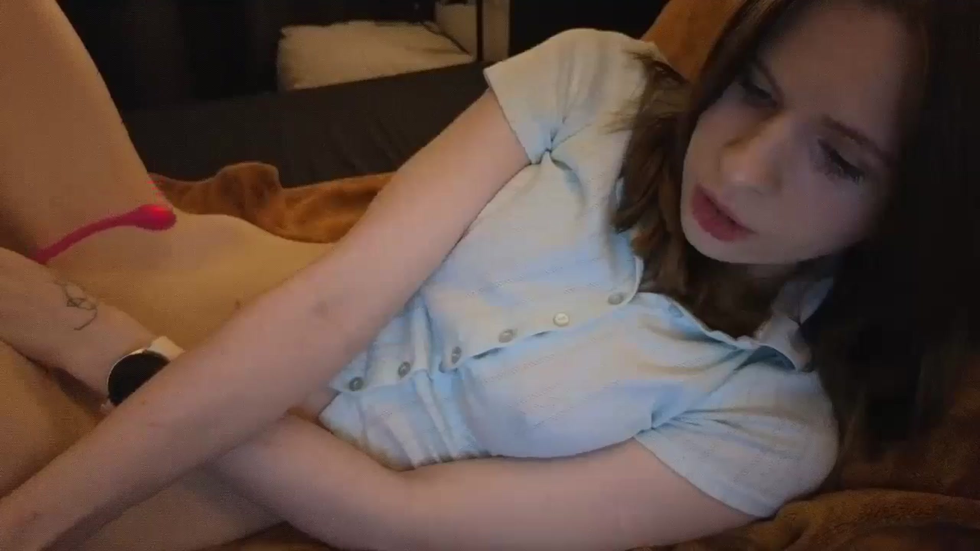 Gallery image thumbnail from Yuri_elfie's myfreecams stream on, 11/05/2024, 03:07 image 14 of 20