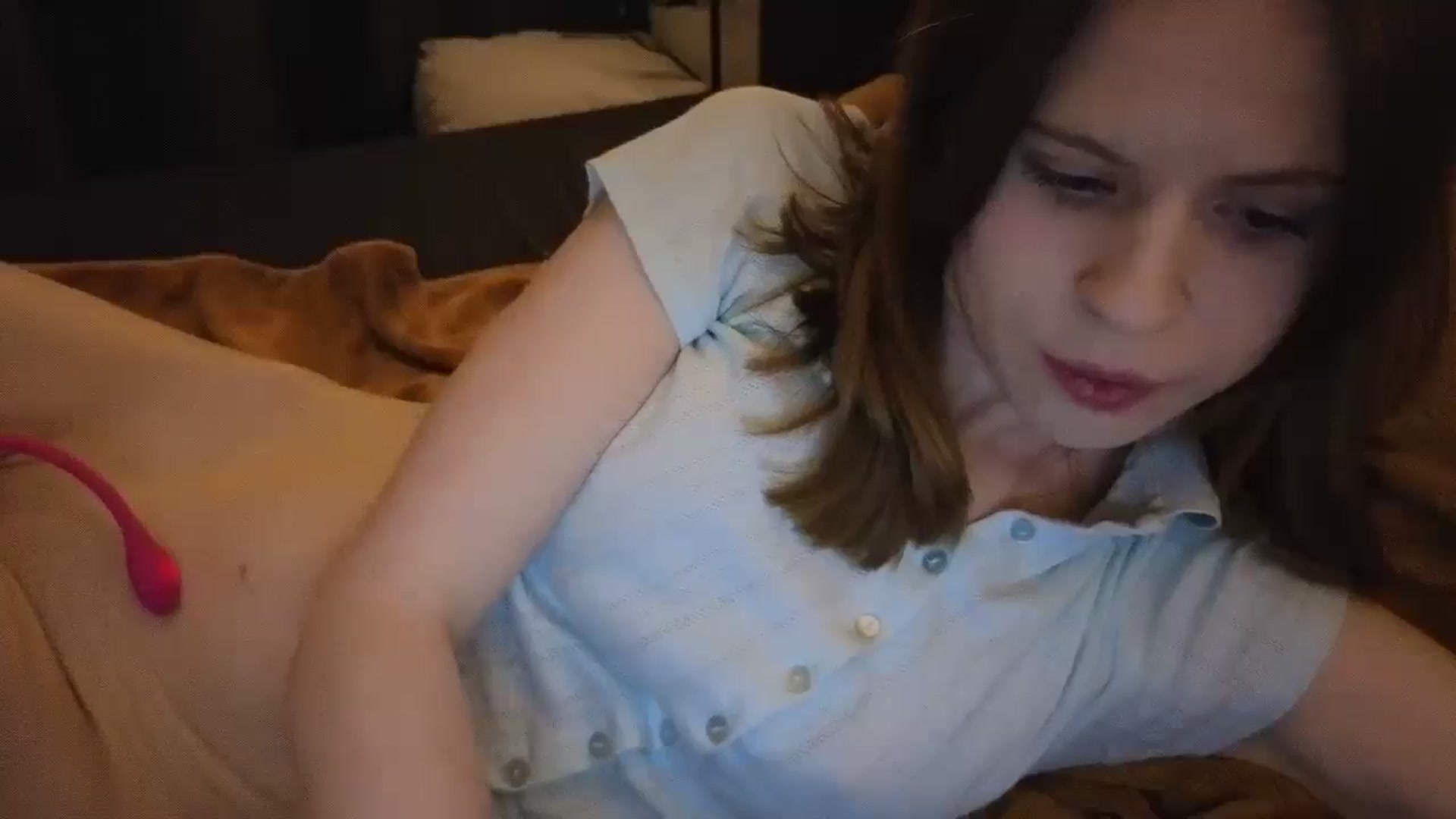 Gallery image thumbnail from Yuri_elfie's myfreecams stream on, 11/05/2024, 03:07 image 17 of 20