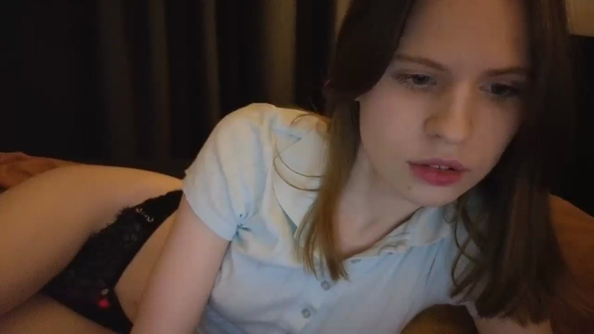 Gallery image thumbnail from Yuri_elfie's myfreecams stream on, 11/05/2024, 03:07 image 9 of 20