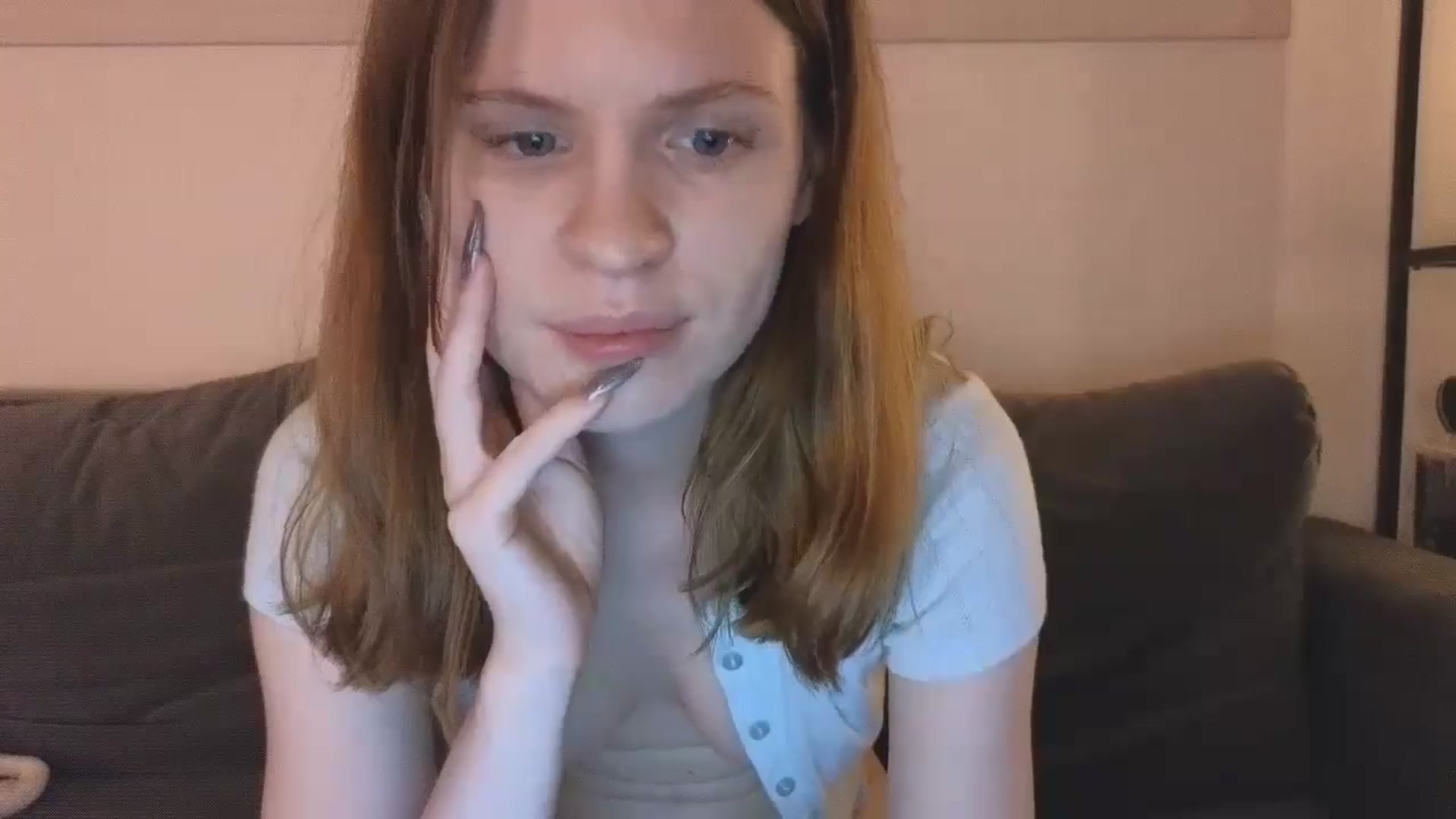 Gallery image thumbnail from Yuri_elfie's myfreecams stream on, 11/09/2024, 04:44 image 19 of 20