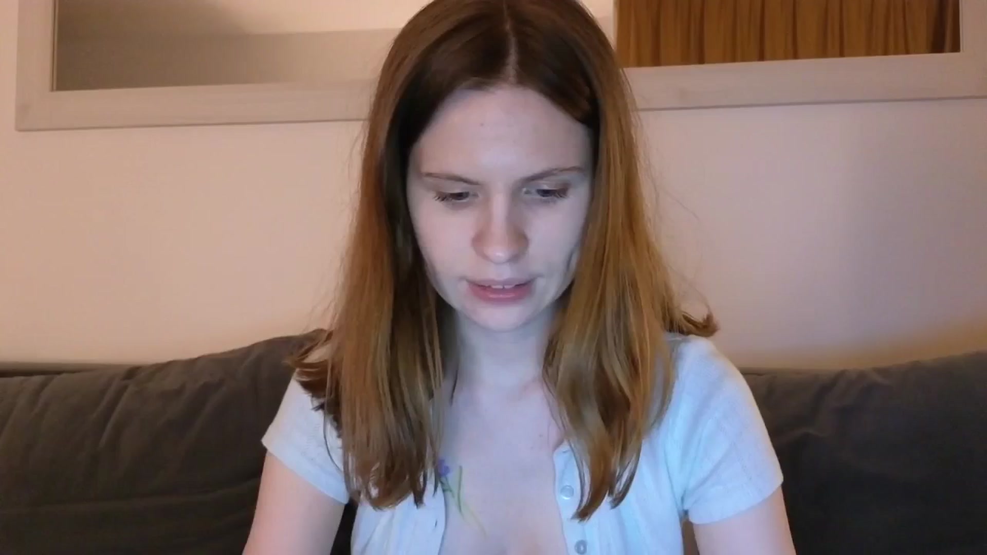 Gallery image thumbnail from Yuri_elfie's myfreecams stream on, 11/09/2024, 07:00 image 4 of 20