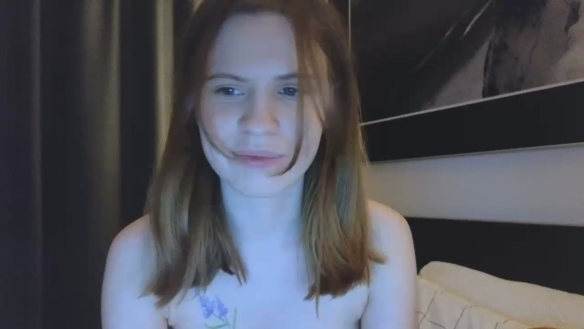 Gallery image thumbnail from Yuri_elfie's myfreecams stream on, 11/13/2024, 06:19 image 1 of 20