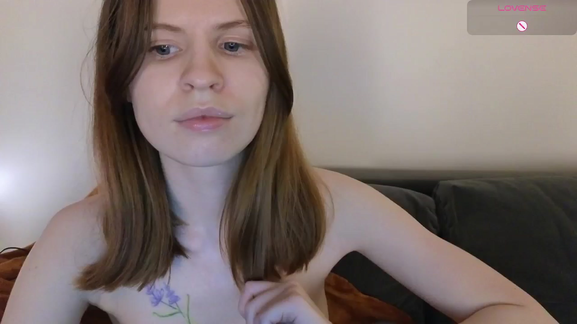 Gallery image thumbnail from Yuri_elfie's myfreecams stream on, 11/24/2024, 06:47 image 4 of 20