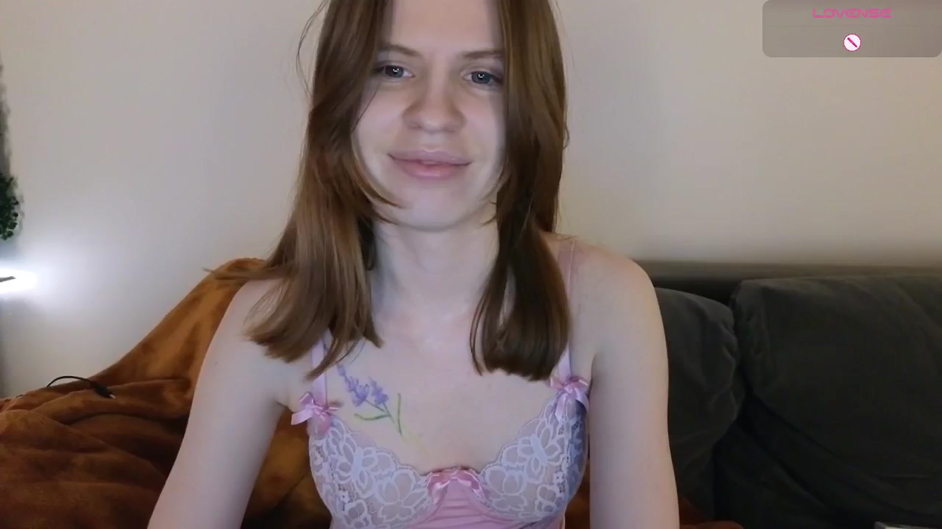 Gallery image thumbnail from Yuri_elfie's myfreecams stream on, 11/24/2024, 06:47 image 13 of 20