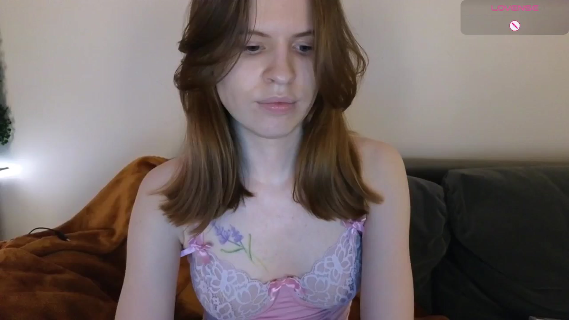 Gallery image thumbnail from Yuri_elfie's myfreecams stream on, 11/24/2024, 06:47 image 12 of 20
