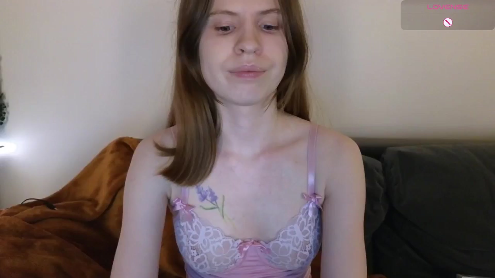 Gallery image thumbnail from Yuri_elfie's myfreecams stream on, 11/24/2024, 06:47 image 18 of 20