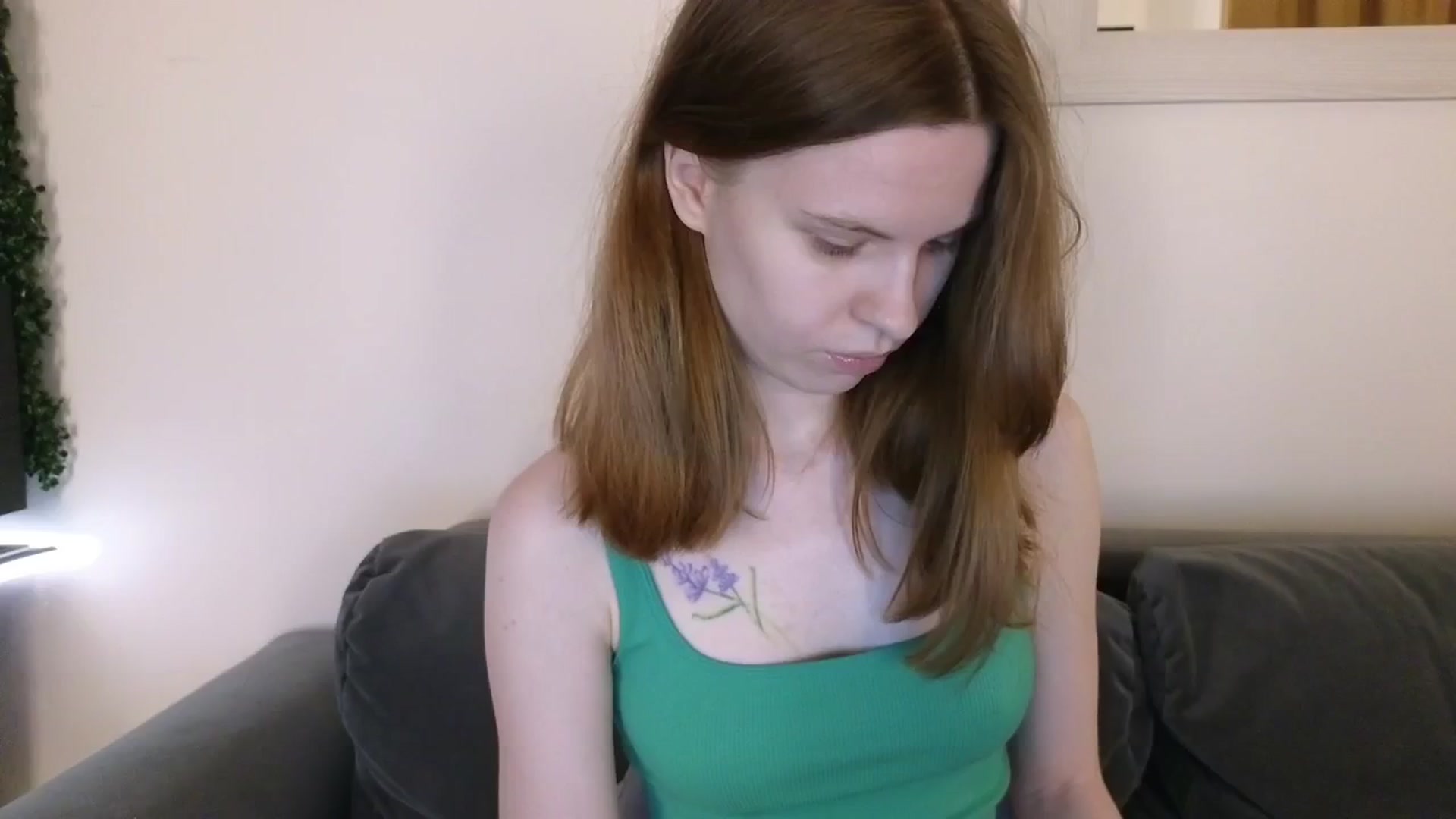 Gallery image thumbnail from Yuri_elfie's myfreecams stream on, 11/25/2024, 02:59 image 1 of 20