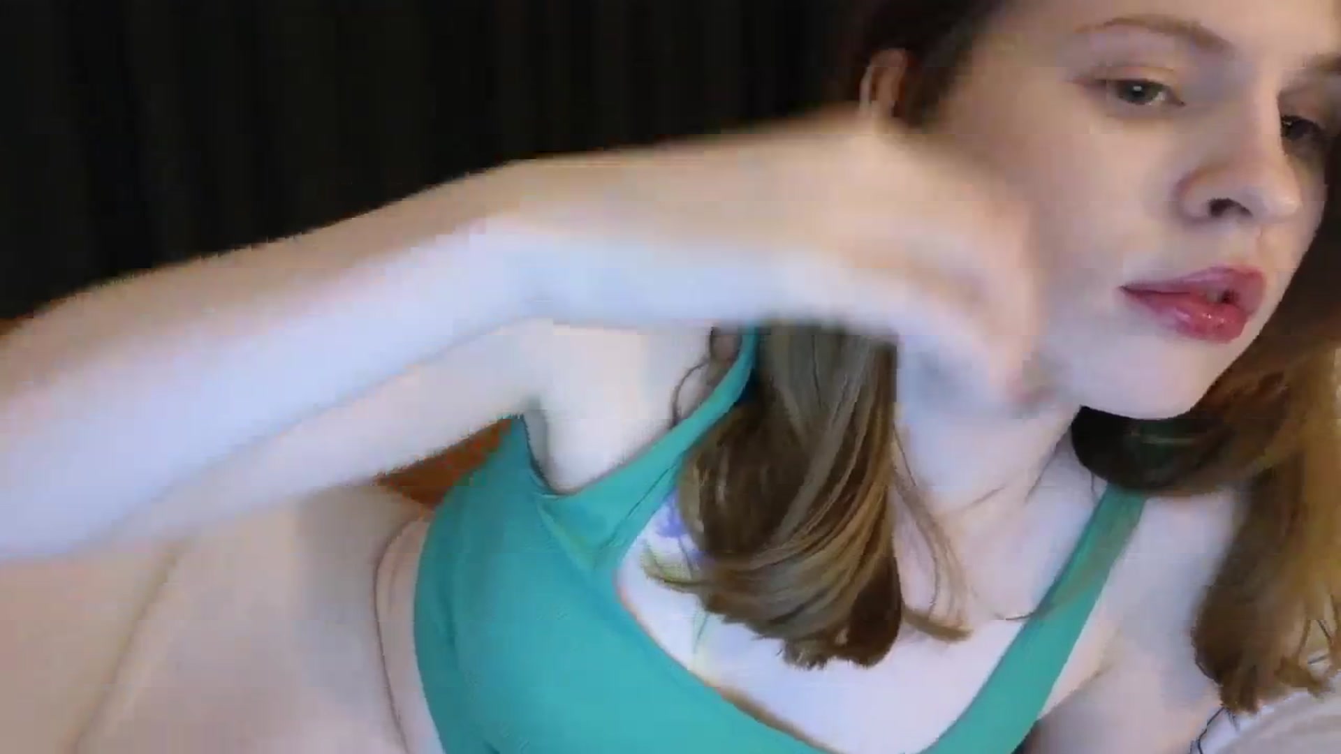 Gallery image thumbnail from Yuri_elfie's myfreecams stream on, 12/01/2024, 06:19 image 17 of 20