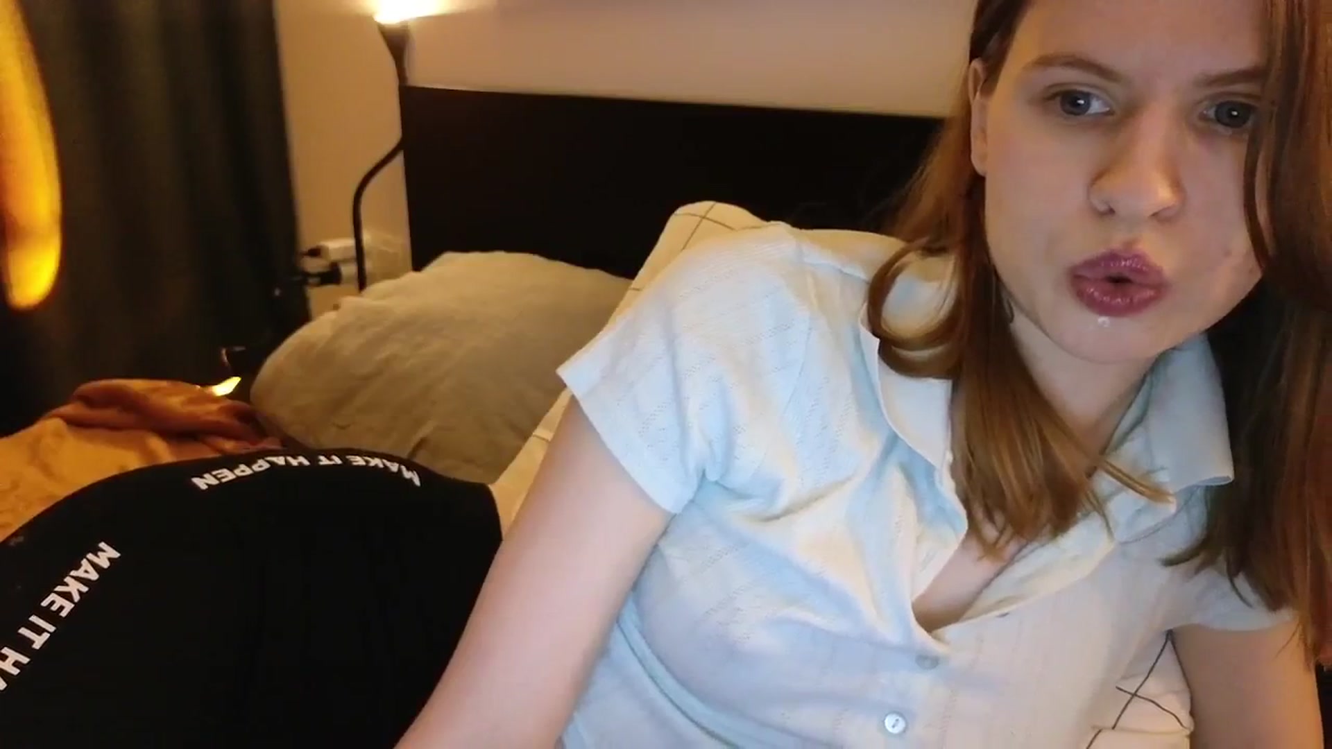 Gallery image thumbnail from Yuri_elfie's myfreecams stream on, 12/04/2024, 04:05 image 7 of 20