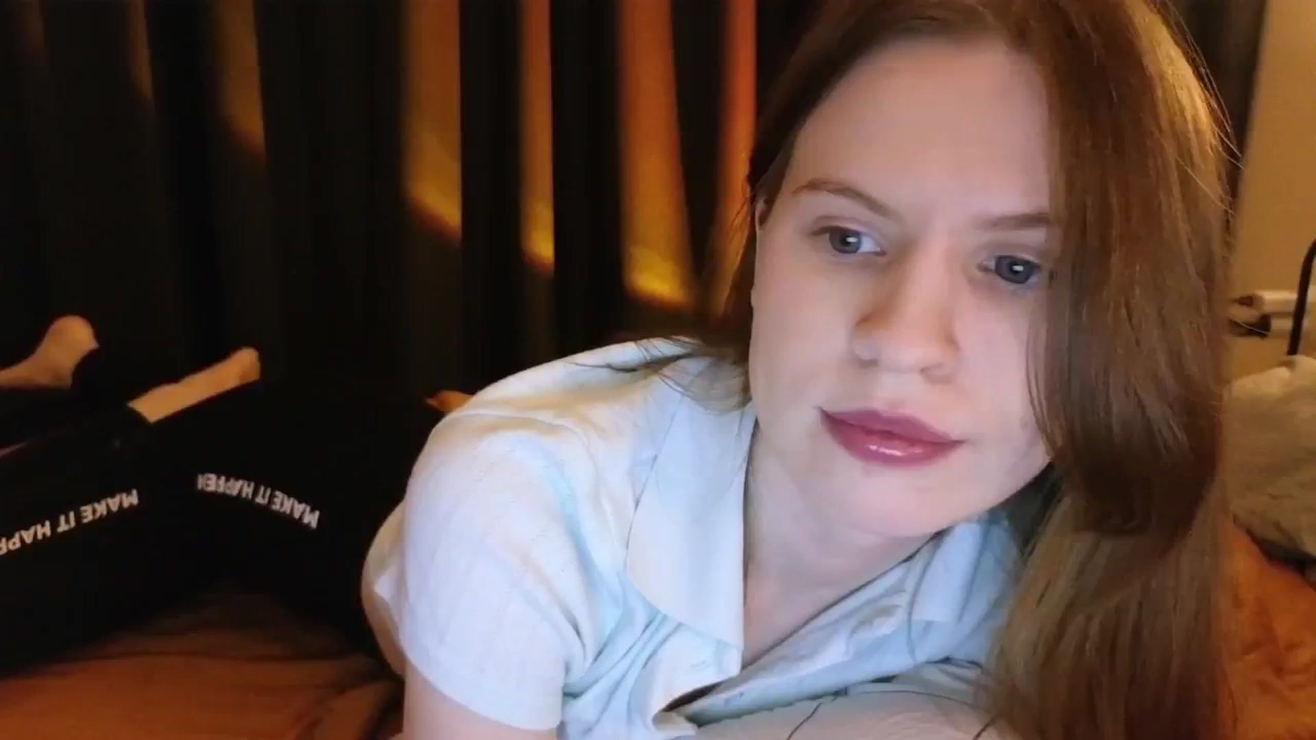 Gallery image thumbnail from Yuri_elfie's myfreecams stream on, 12/04/2024, 04:05 image 3 of 20