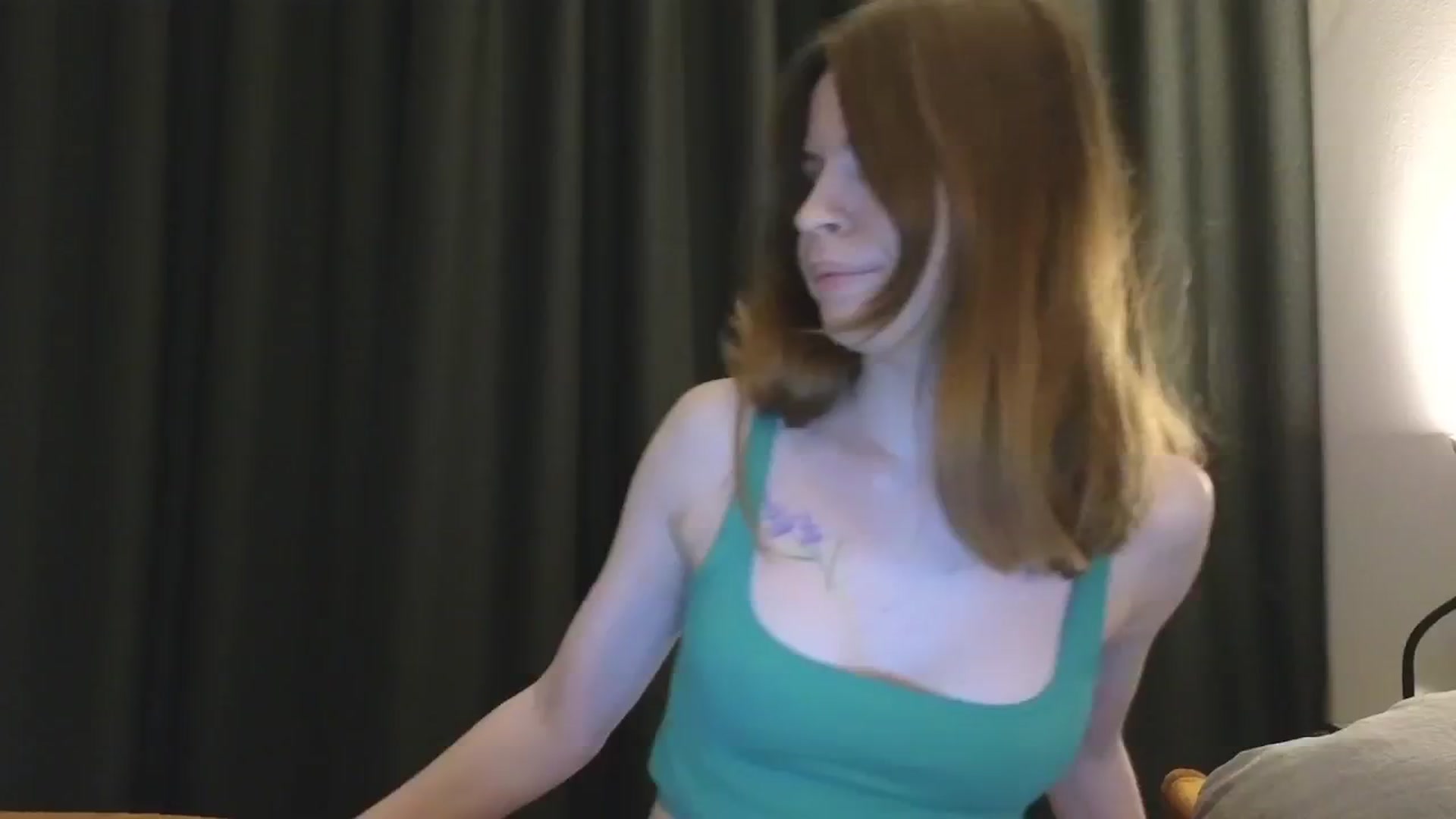 Gallery image thumbnail from Yuri_elfie's myfreecams stream on, 12/06/2024, 06:47 image 2 of 20