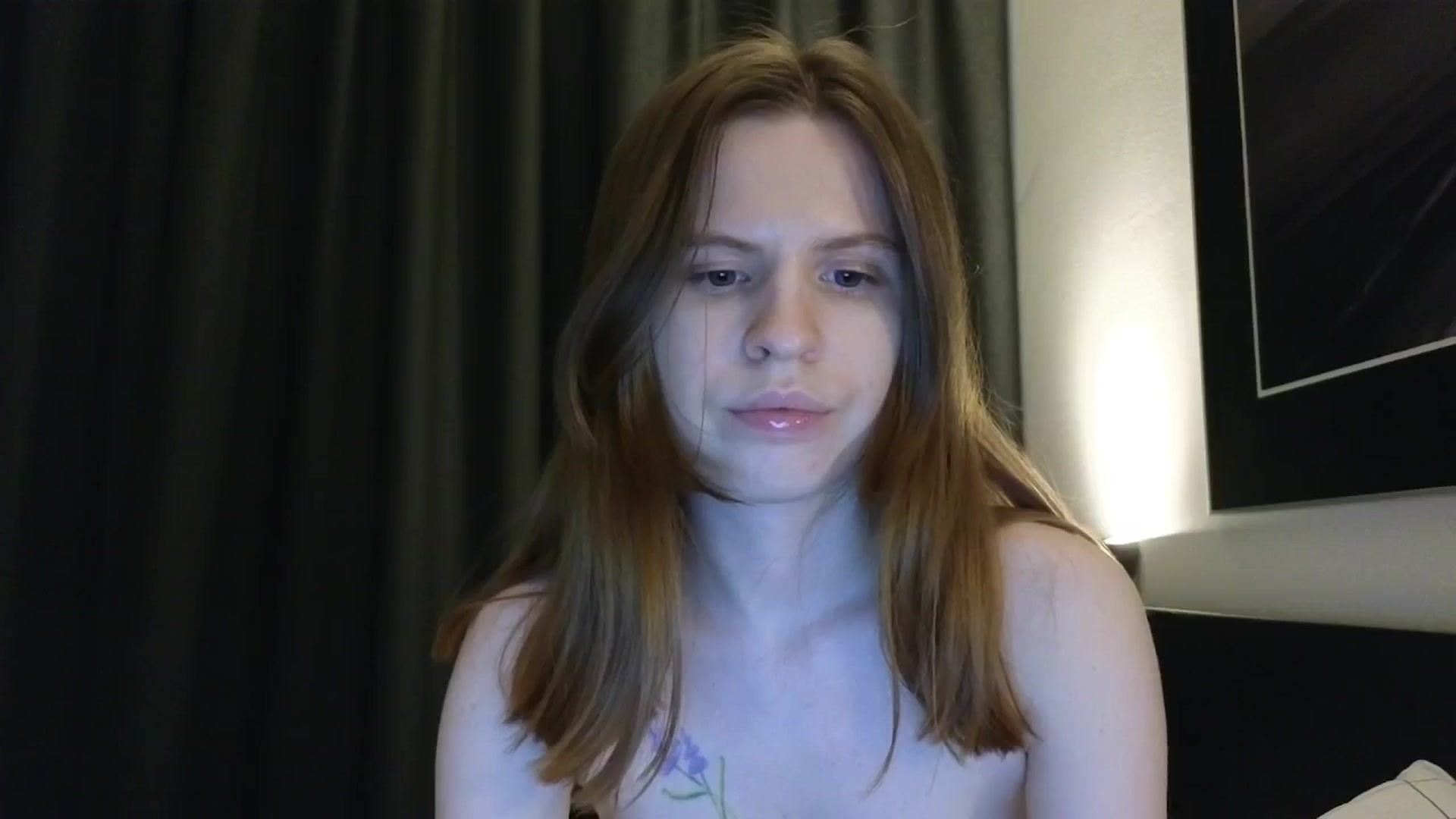 Gallery image thumbnail from Yuri_elfie's myfreecams stream on, 12/13/2024, 08:40 image 1 of 20