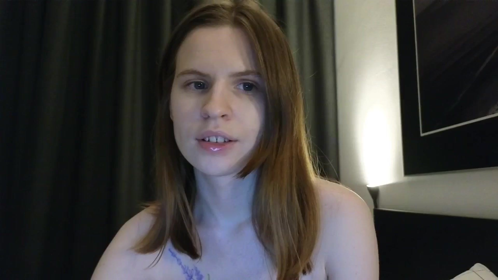 Gallery image thumbnail from Yuri_elfie's myfreecams stream on, 12/13/2024, 08:40 image 11 of 20