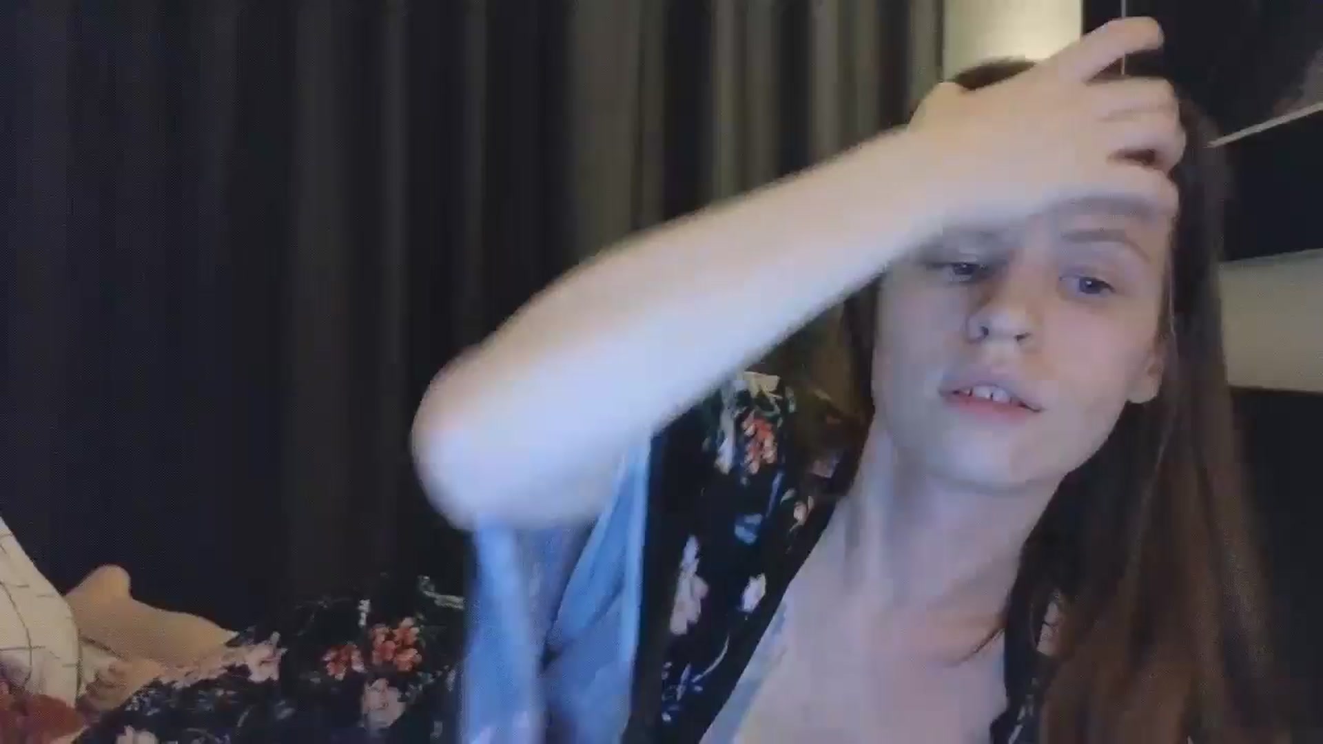 Gallery image thumbnail from Yuri_elfie's myfreecams stream on, 12/20/2024, 05:49 image 1 of 20
