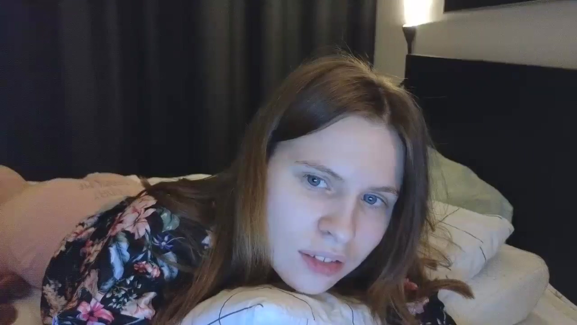 Gallery image thumbnail from Yuri_elfie's myfreecams stream on, 12/20/2024, 05:49 image 3 of 20