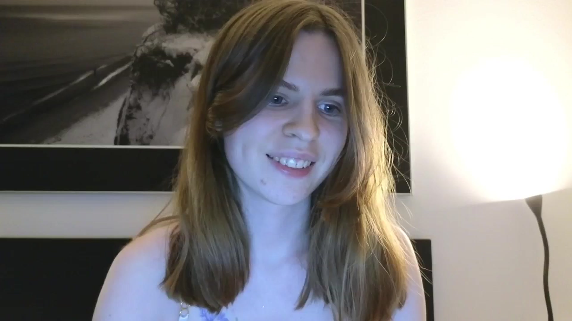 Gallery image thumbnail from Yuri_elfie's myfreecams stream on, 12/28/2024, 14:28 image 2 of 20