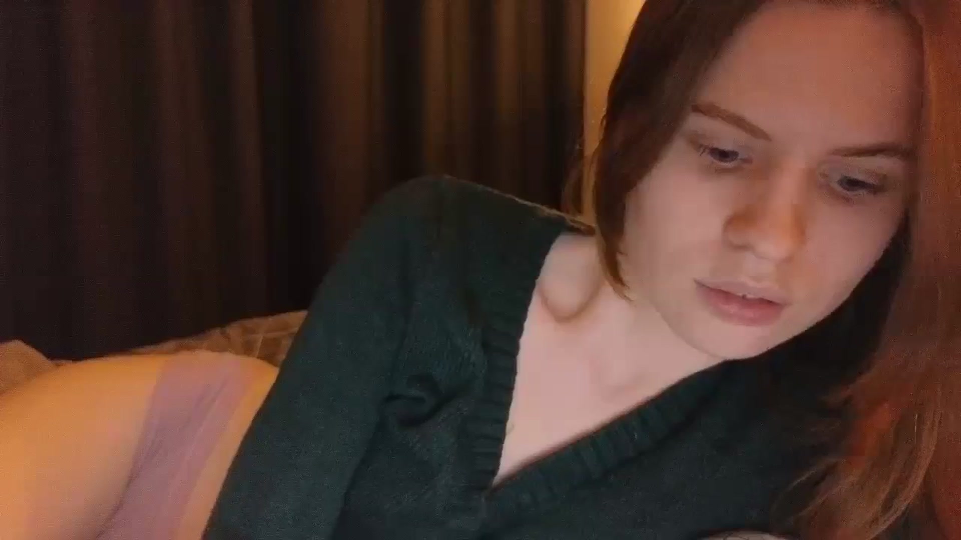Gallery image thumbnail from Yuri_elfie's myfreecams stream on, 01/06/2025, 22:54 image 13 of 20