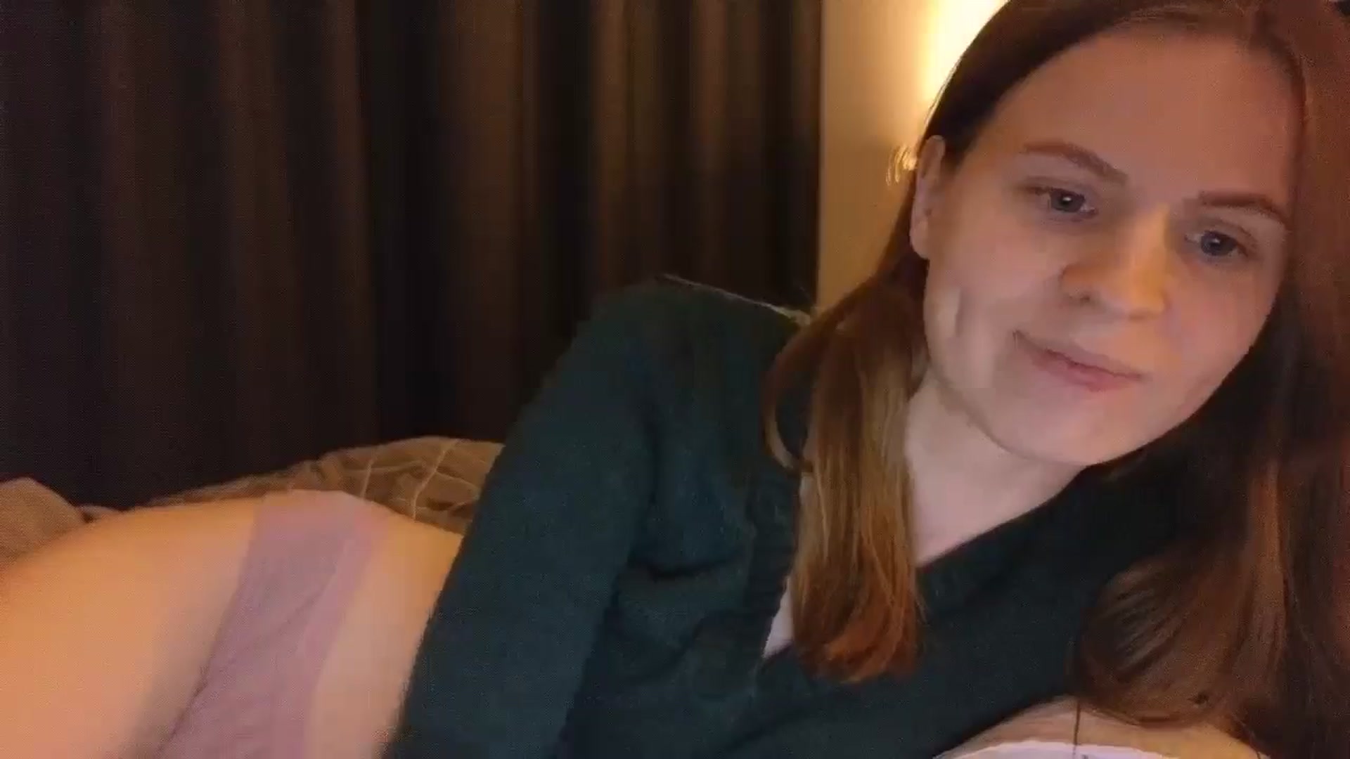 Gallery image thumbnail from Yuri_elfie's myfreecams stream on, 01/06/2025, 22:54 image 14 of 20