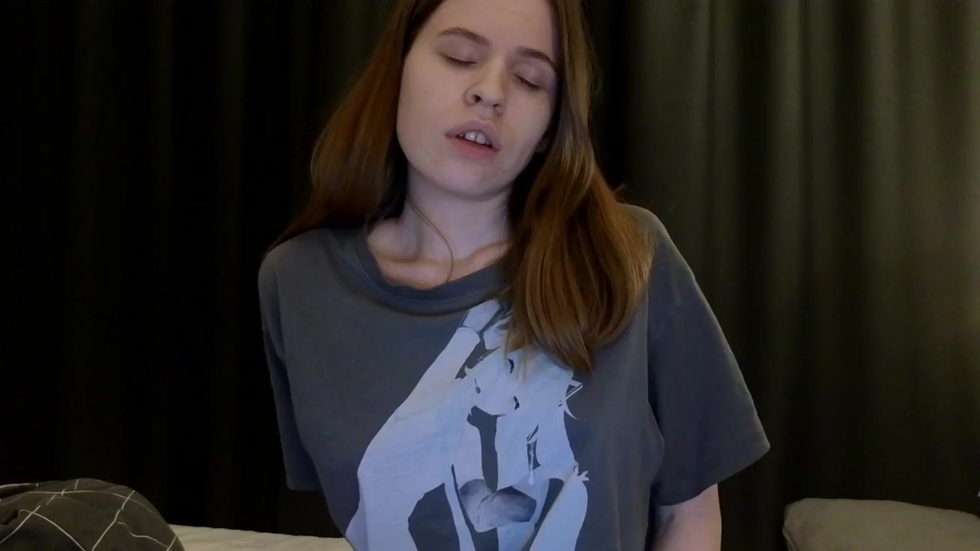 Gallery image thumbnail from Yuri_elfie's myfreecams stream on, 01/10/2025, 08:27 image 16 of 20