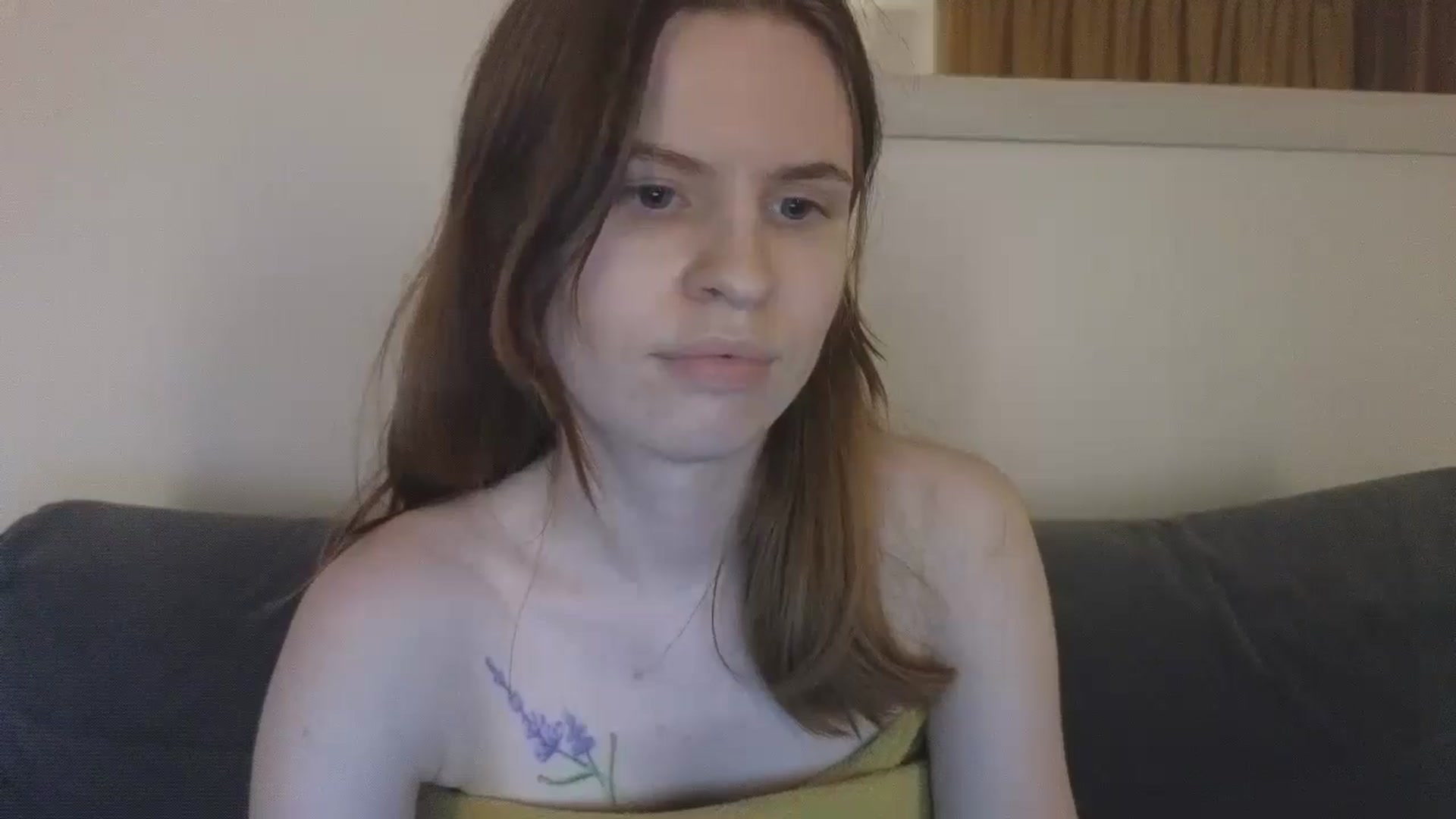 Gallery image thumbnail from Yuri_elfie's myfreecams stream on, 01/16/2025, 06:21 image 2 of 20