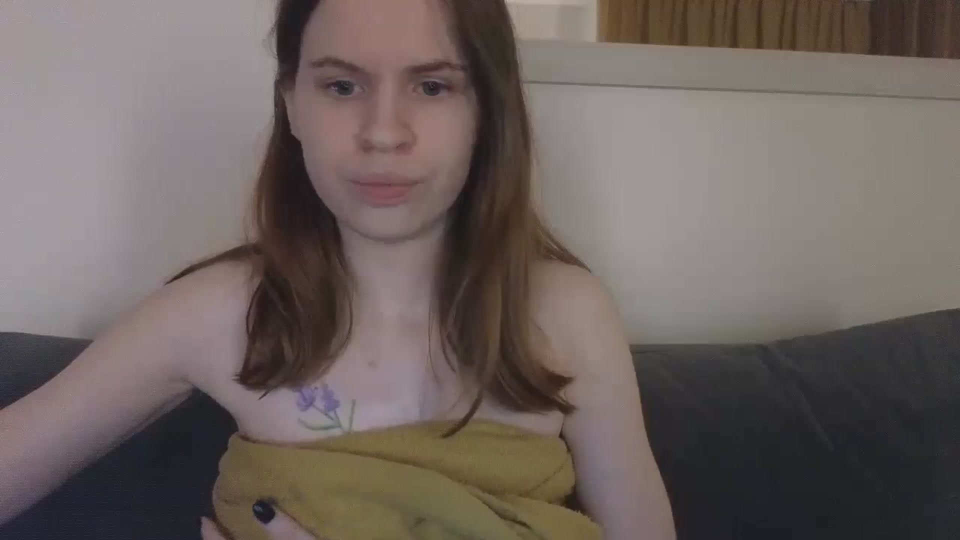Gallery image thumbnail from Yuri_elfie's myfreecams stream on, 01/16/2025, 06:21 image 4 of 20