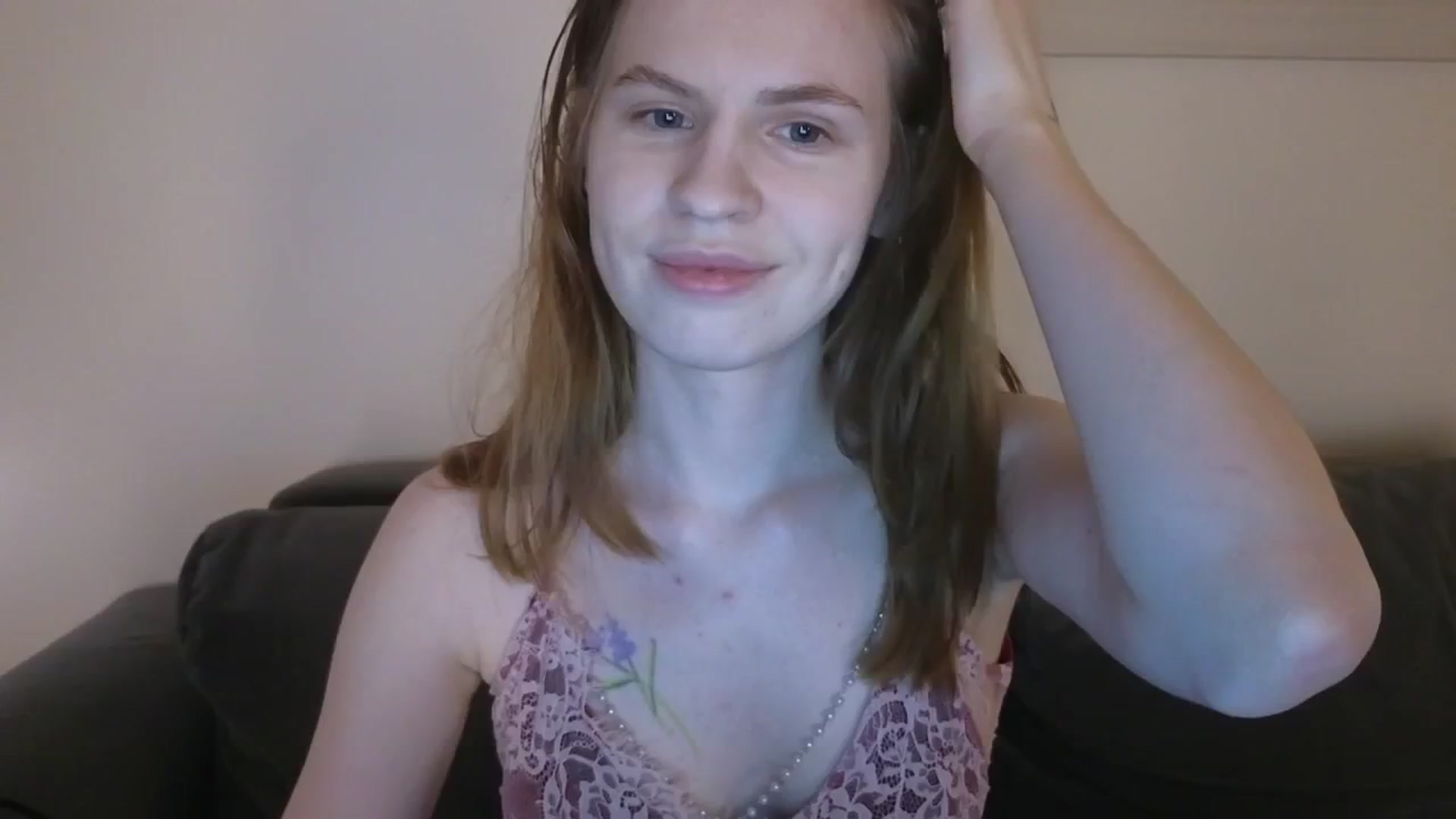 Gallery image thumbnail from Yuri_elfie's myfreecams stream on, 01/23/2025, 03:56 image 5 of 20
